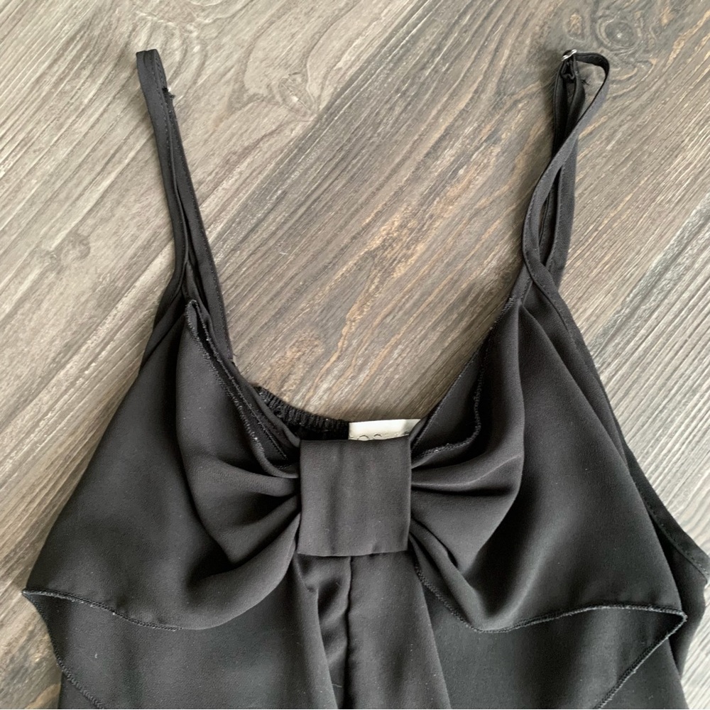 Black Bow Spaghetti Strap Tank Top - Picture 5 of 6
